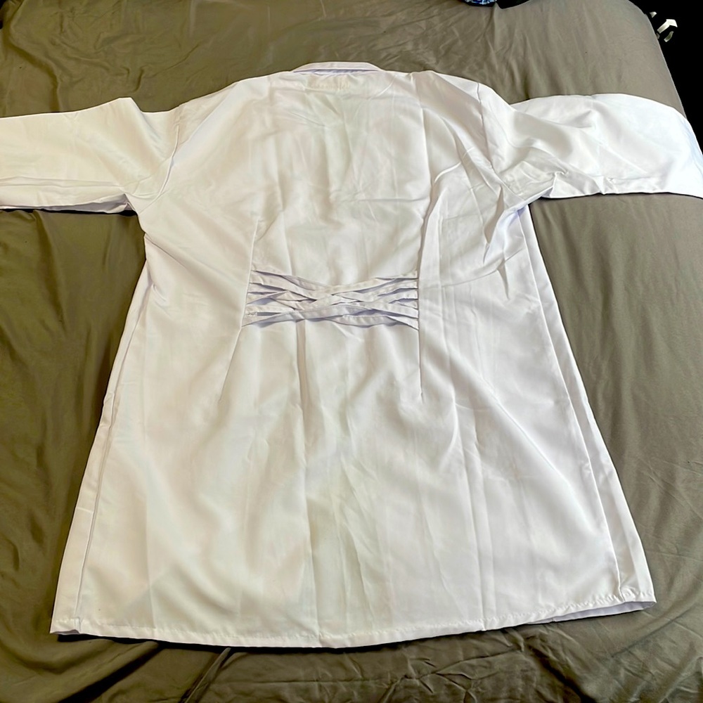 NEW Lab coat. - Picture 2 of 2